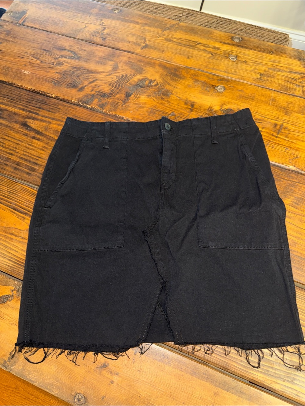 Hudson Jeans Black Lulu Skirt. Size 30. Gently worn.